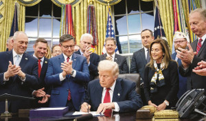 شٹ ڈاؤن امریکی معاشی نظام کی کمزوریوں کا عکاس